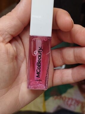 Mco beauty lip oil